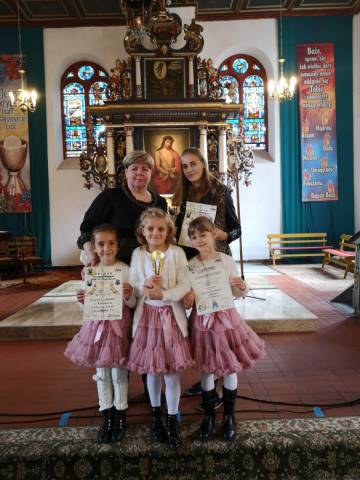 Aniołki i Oliwia wyśpiewały dwie nagrody w Smołdzinie