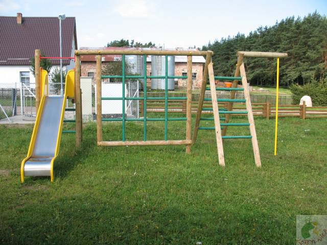 Budowa placu zabaw w miejscowości Żelkówko - etap I
