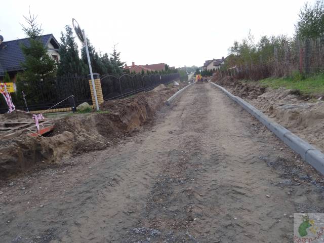 Budowa ulicy Chabrowej w Kobylnicy wraz z budową  sieci kanalizacji deszczowej – Etap I
