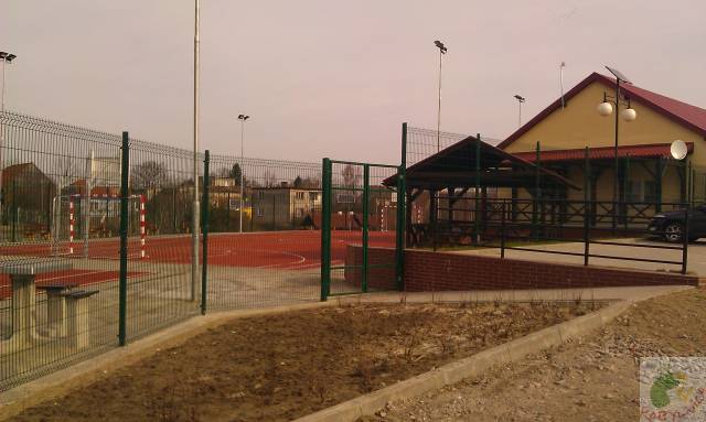 Rozwój bazy sportowo - rekreacyjnej poprzez budowę kompleksu boisk w Widzinie wraz z infrastrukturą towarzyszącą